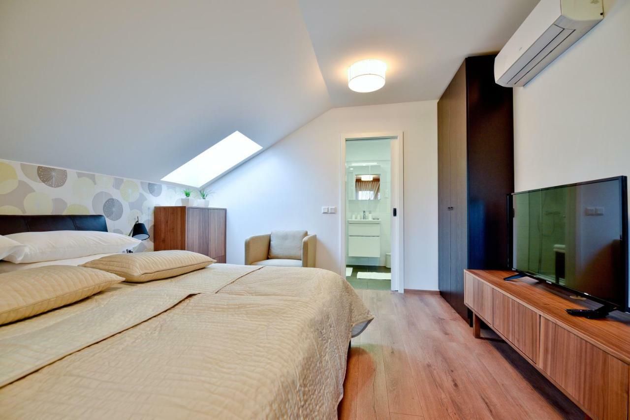 Double Room Balcony,850697909:JPEG